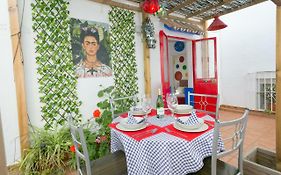 El Mundo De Frida Parking Y Terraza
